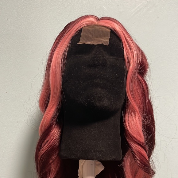 Burgundy pink lace front wig - Picture 5 of 8